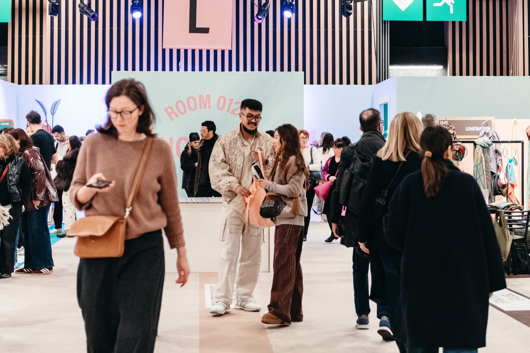 Life at the shows — buyers and visitors